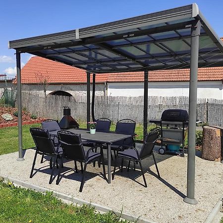 Apartman Pod Sribrnou Horou Lhenice Exterior photo